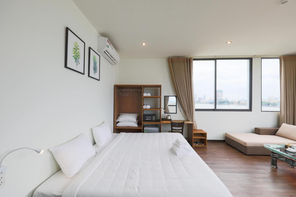 Vitalis Riverside Hotel Da Nang Buitenkant foto