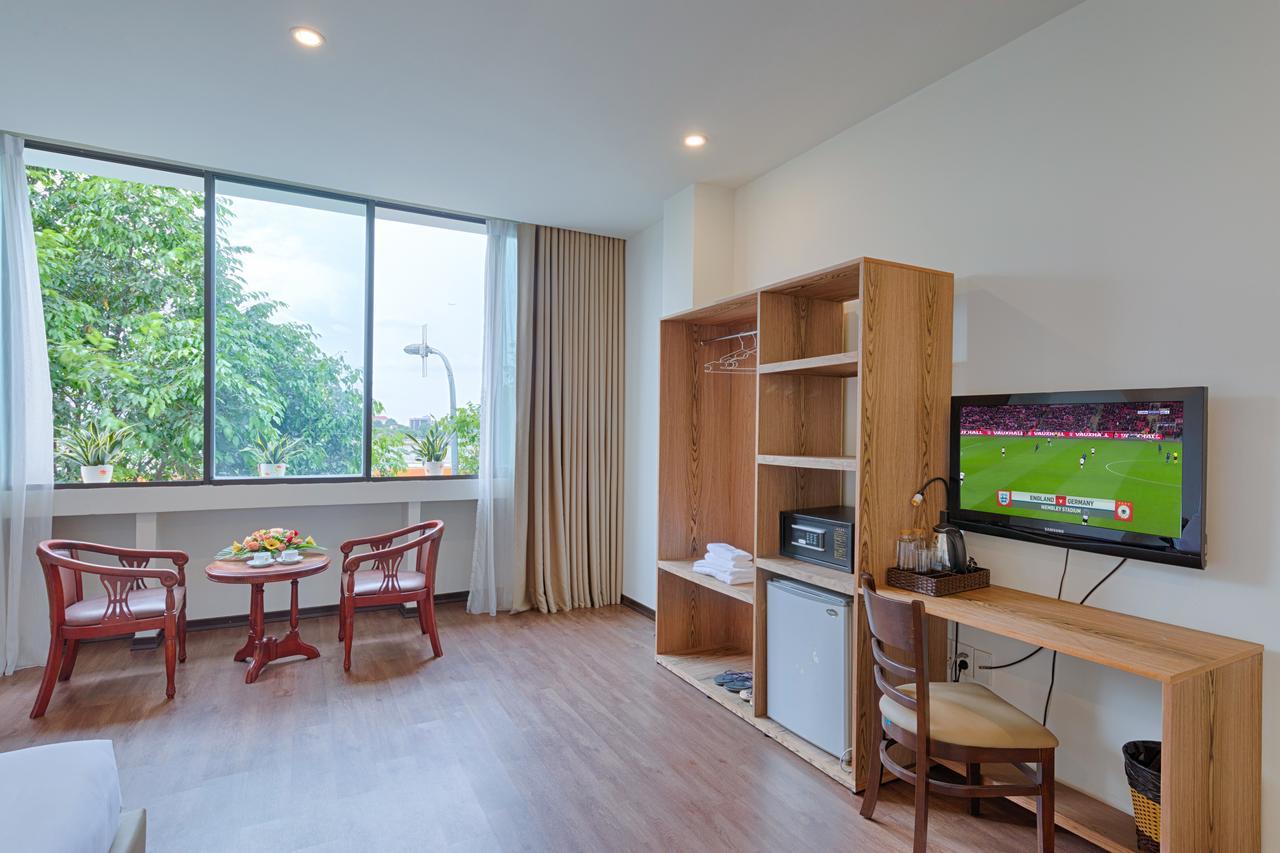 Vitalis Riverside Hotel Da Nang Buitenkant foto